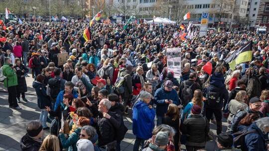 «Querdenken» in Stuttgart