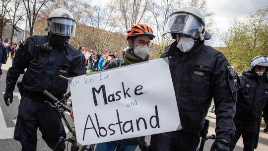 «Für Maske und Abstand»