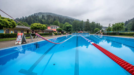 Eröffnung Freibad Calmbach
