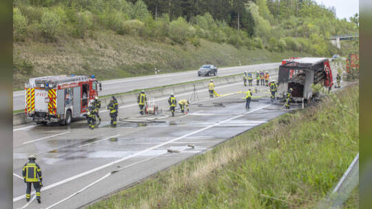 Brand LKW A8 Heimsheim PF Süd