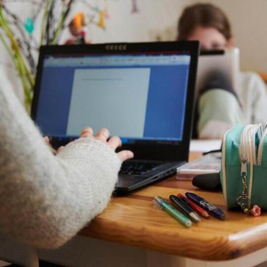 Scholz beharrt auf Homeoffice-Pflicht bis Ende Juni Scholz beharrt auf Homeoffice-Pflicht bis Ende Juni