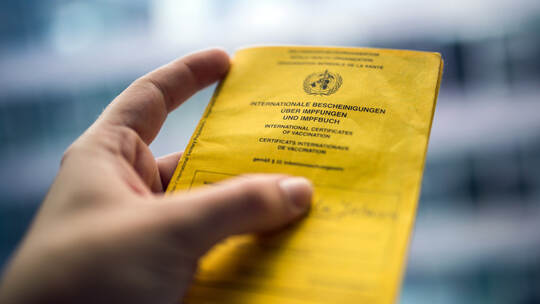 Vorsicht bei Impfpass-Fotos im Internet