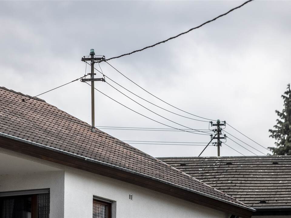Stromleitung Ber Haus Gefhrlich