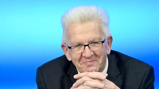 Regierungs- Pressekonferenz - Kretschmann