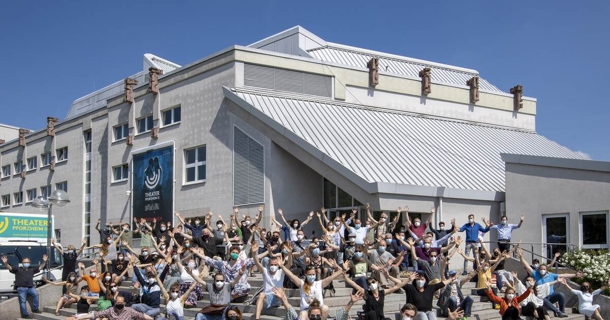 Das Pforzheimer Theater feiert den Sommer im Freien...