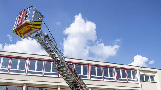 Feuerwehr Mühlacker Drehleiter DLK