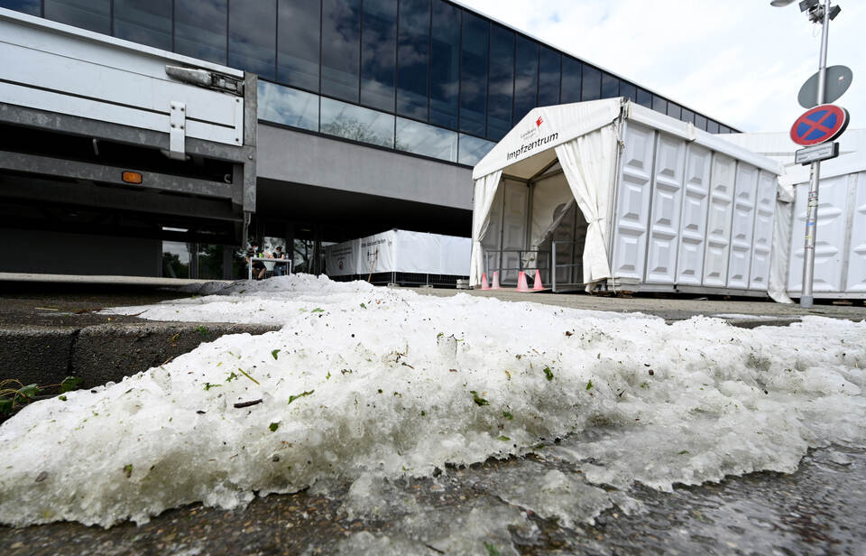 Land unter in BadenWürttemberg Straßen, Keller und Tübinger