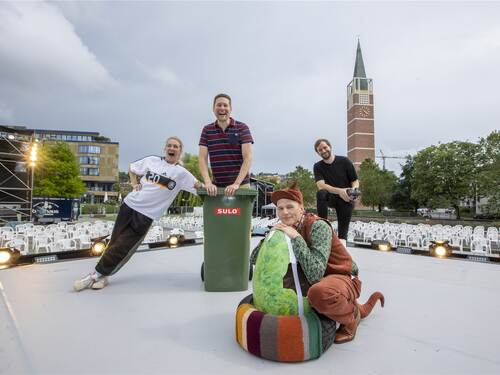 Theater Pforzheim Vor Fulminantem Neustart In Freiluft Arena Auf Dem Waisenhausplatz Pforzheim Pforzheimer Zeitung