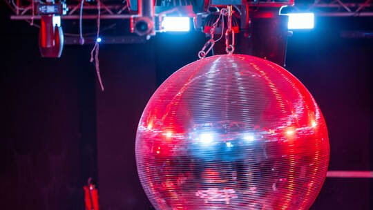 Club Zenit seit 18 Wochen leer