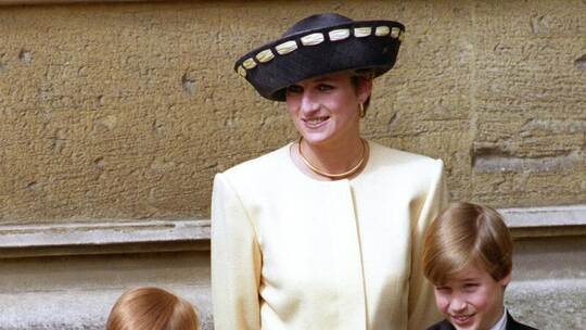 Prinzessin Diana mit Söhnen Prinzessin Diana mit Söhnen