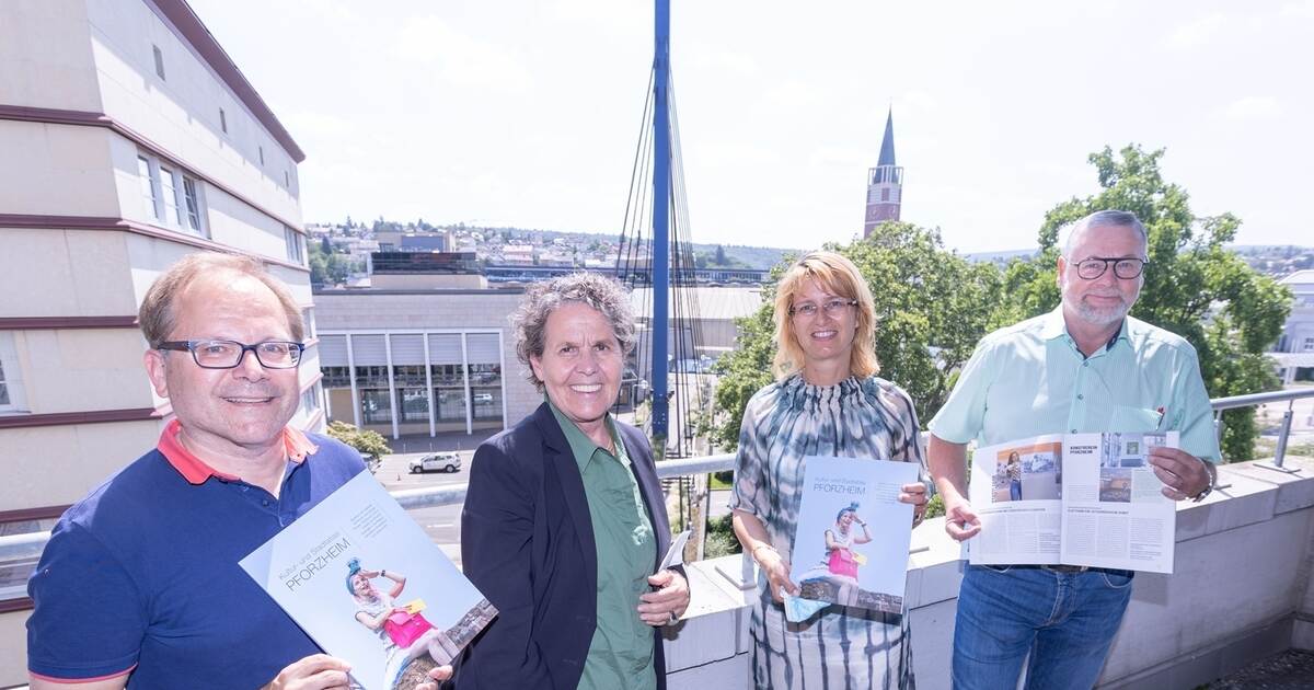  Hier blättern Sie sich durch Attraktionen der...