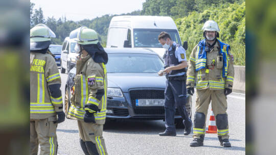 Fahrzeugbrand BAB A8 Pf-West