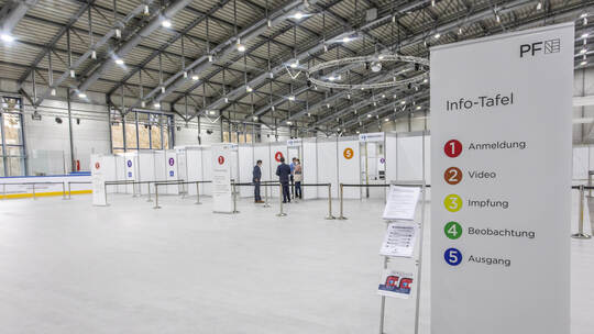 Impfstart Impfzentrum St Maur Halle