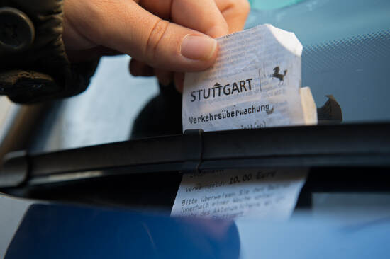 Polizei rüstet auf: Strafzettel sollen künftig direkt per Karte bezahlt