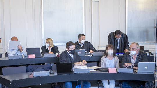 Prozess wegen gemeinschaftlichen Mordes