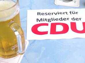 Bundesprominenz in Pforzheim – Merz kämpft für Trendwende