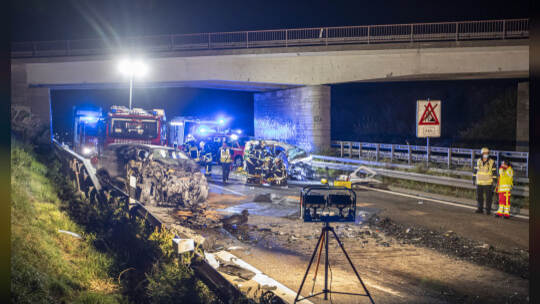 Schwerer VU BAB A8 PF-Ost Falschfahrer