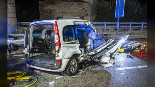Schwerer VU BAB A8 PF-Ost Falschfahrer