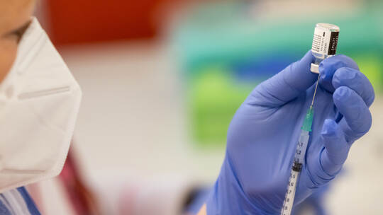 Corona-Infektionen nach doppelter Impfung