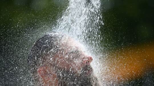 Trend «Non Bathing» Trend «Non Bathing»