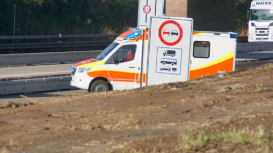 Pforzheim: Auffahrunfall zwischen einem Kleinlkw und Lkw - ein schwer und ein Leicht Verletzter