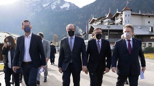 Mückstein und Schallenberg