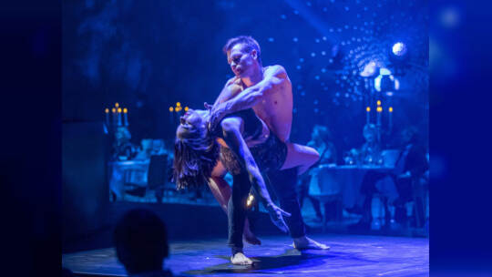 Calypso Dinner Show Gasometer