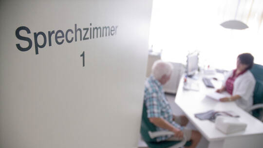 Vertrauen ist wichtig: So klappt der Wechsel der Hausarztpraxis