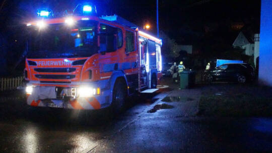 Enzkreis: Strassen ueberflutet und Garage vollgelaufen - Feuerwehr im Grosseinsatz