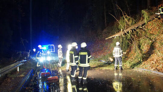 Einige Einsätze für Rettungskräfte: Sturmtief 