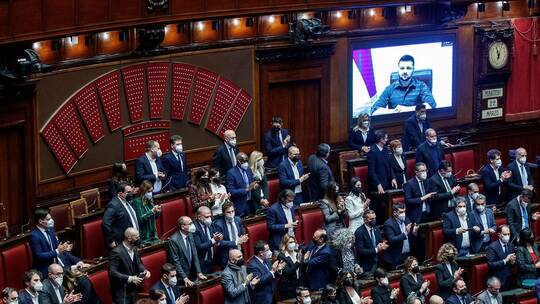 Selenskyj vor italienischem Parlament Selenskyj vor italienischem Parlament