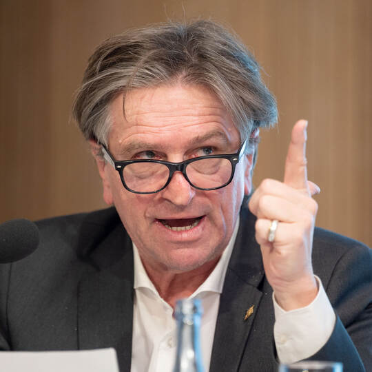 Gesundheitsminster Manne Lucha