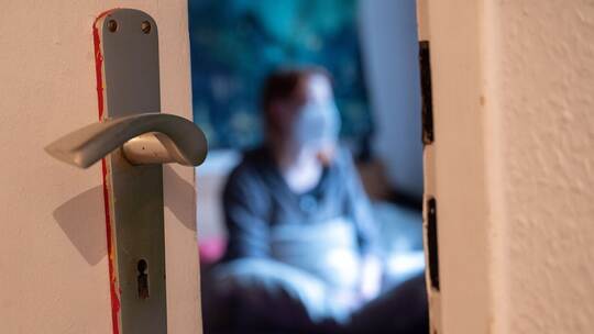 Isolation nach positivem PCR Test