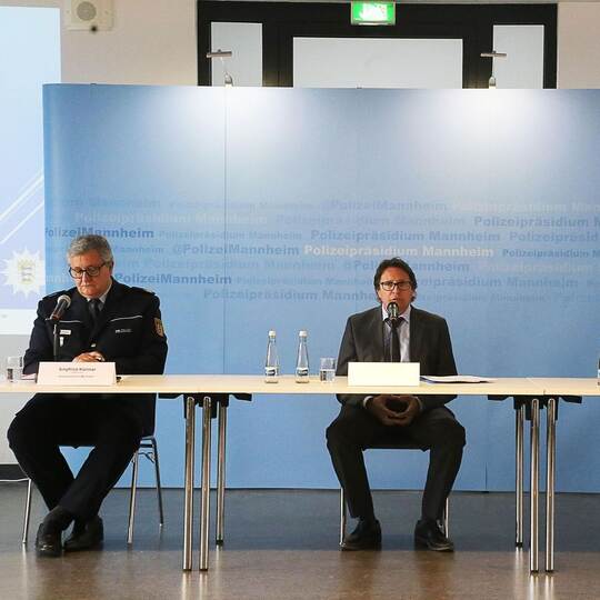 Pressekonferenz zum Tod nach Polizeikontrolle