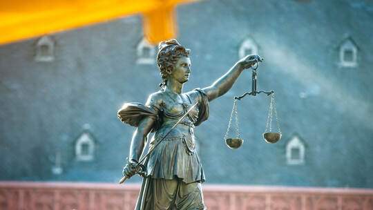 Justitia-Figur kehrt zurück