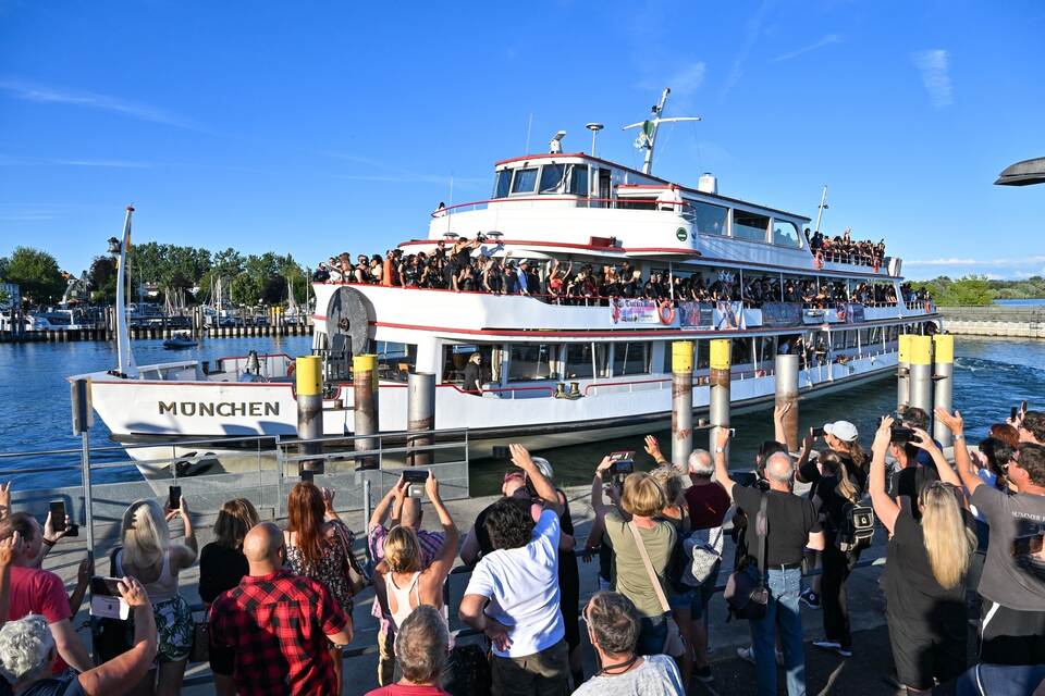 Lack-und-Leder-Schiff