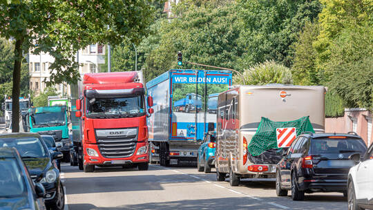 LKW Verkehr Stadt