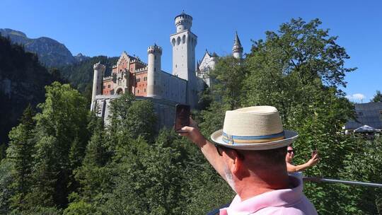 Restaurierung des Thronsaals von Schloss Neuschwanstein Restaurierung des Thronsaals von Schloss Neuschwanstein