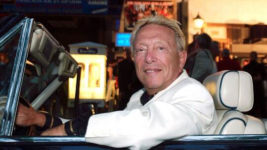 Rolf Eden im Jaguar