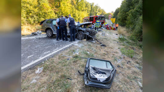 Verkehrsunfall B10 Ersinger Kreuz