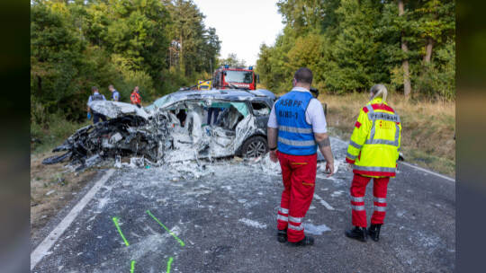 Verkehrsunfall B10 Ersinger Kreuz