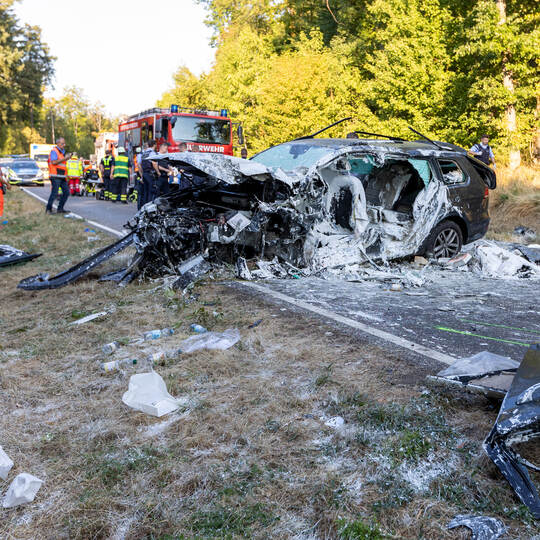 Verkehrsunfall B10 Ersinger Kreuz