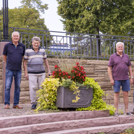 Brötzingen Martinskirche Weststadt Bürgerverein (vl. Harald Bürkle, Fritz Sinzenich, Jürgen Ruf, Heiner Staib, Carol Braun)