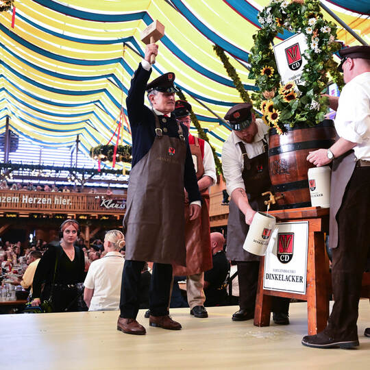 Beginn 175. Cannstatter Volksfest