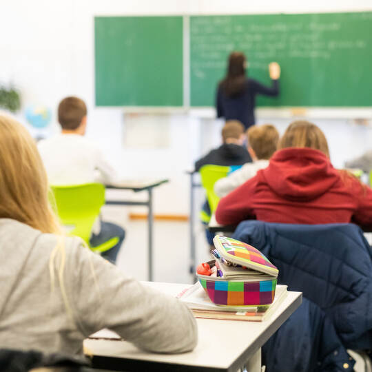 Schulklasse im Unterricht