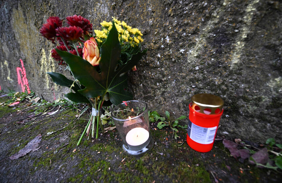 Zwei Mädchen auf Schulweg angegriffen