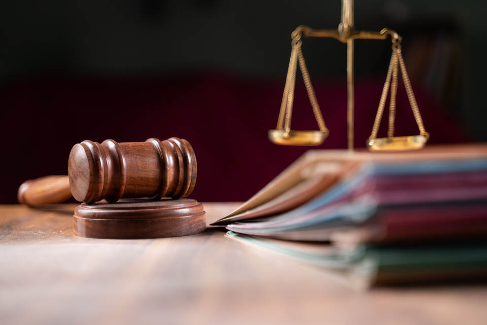 Nach Versuchtem Mord An Mutter Im Enzkreis Bruder Der Angeklagten Sagt 
