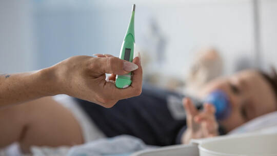 Bei Kindern: Das sind Anzeichen einer RSV-Infektion