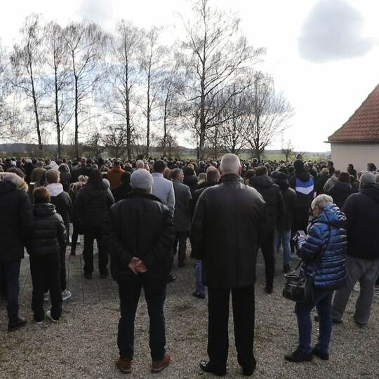 Hunderte nehmen in Illerkirchberg Abschied Hunderte nehmen in Illerkirchberg Abschied