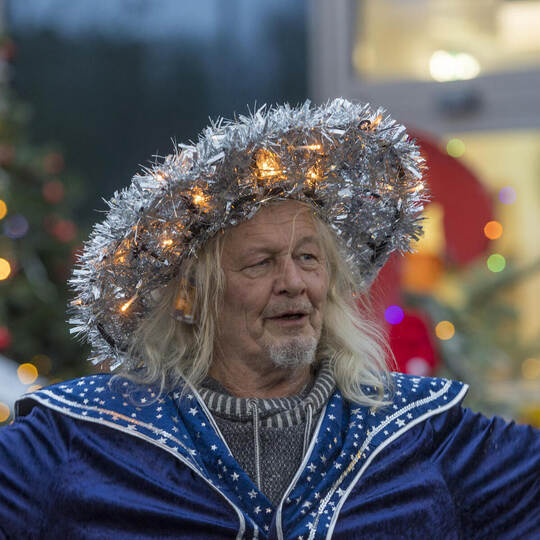 Santa auf Pickup in Tiefenbronn